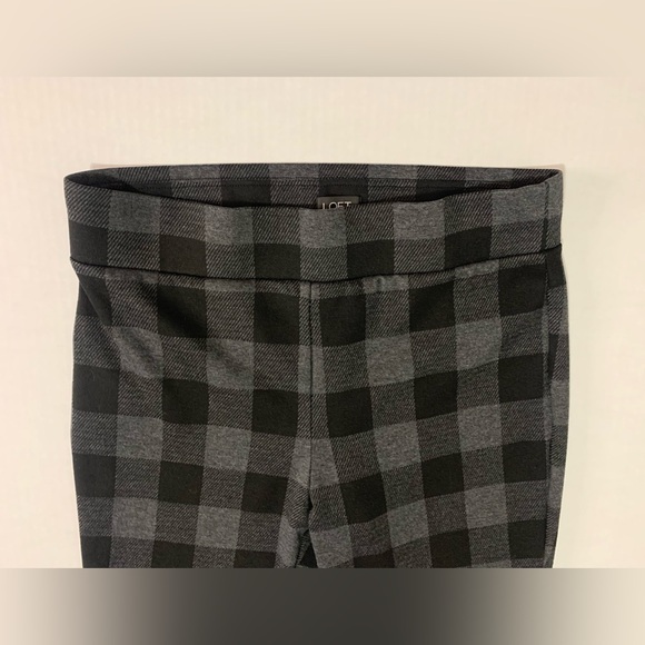 LOFT Women's Buffalo Plaid Ponte Leggings Grey/Black | Size Medium | Great Cond - Picture 3 of 16